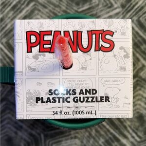 Peanuts Plastic Guzzler with Straw